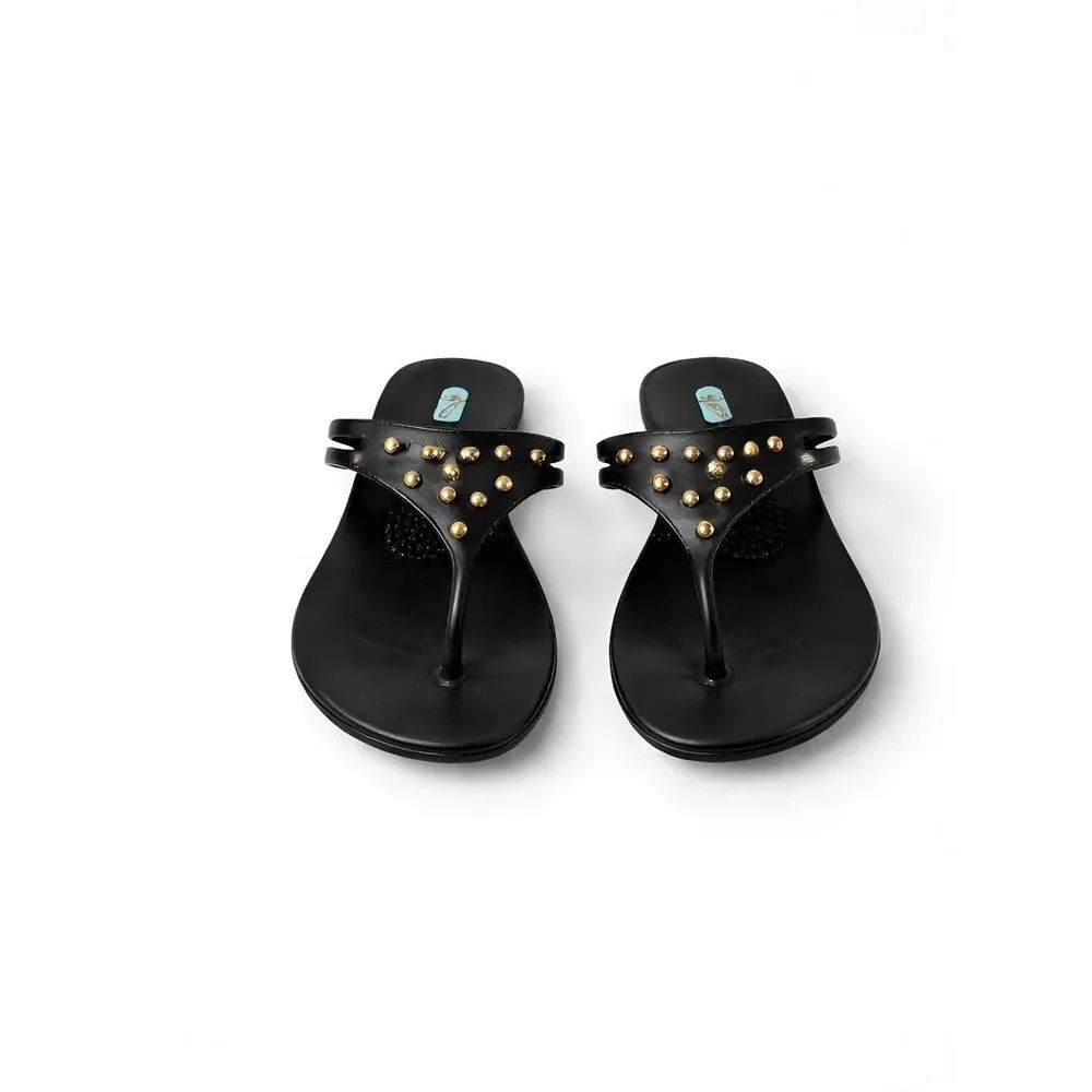 Oak-B Black & Gold Studded Thong Sandals Size M NWOT